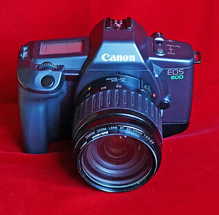 Canon EOS 600